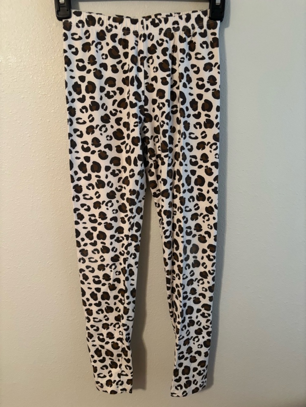 Girls' Leopard Print Leggings - White and Brown size large